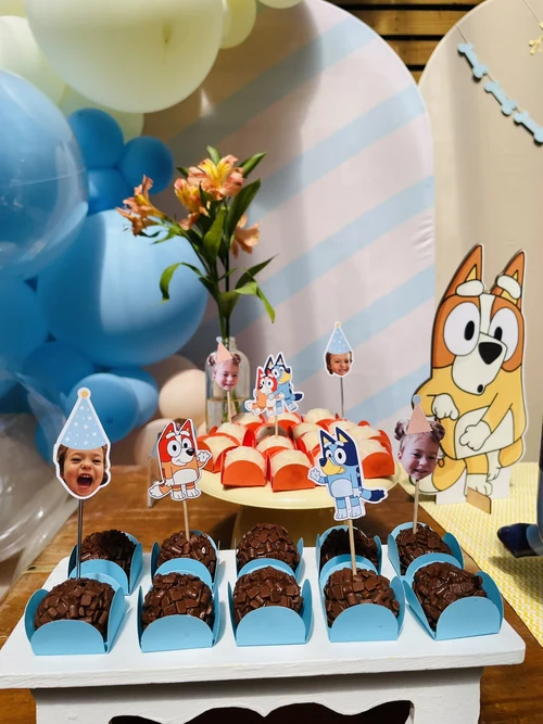 Decoração de festa Bluey e Bingo — Festaria