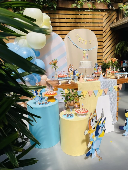 Decoração de festa Bluey e Bingo — Festaria