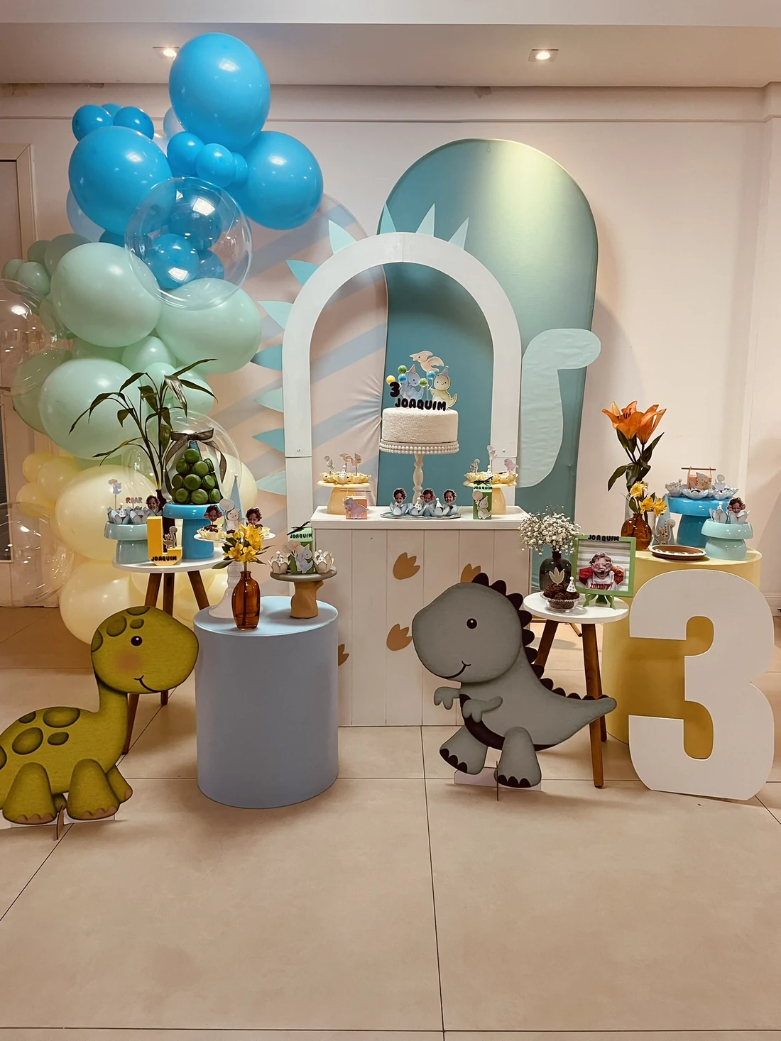Decoração de festa Dinossauro — Festaria