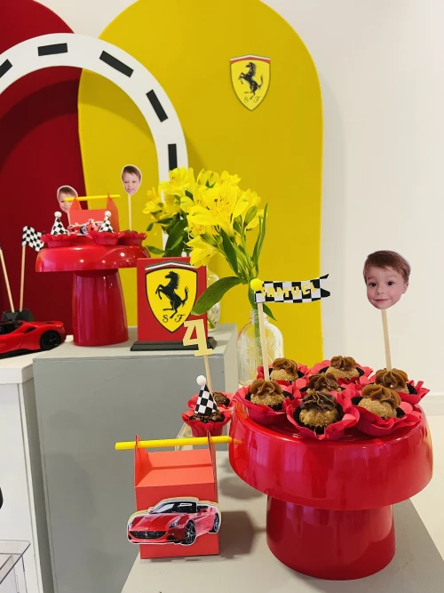 Decoração de festa Ferrari — Festaria