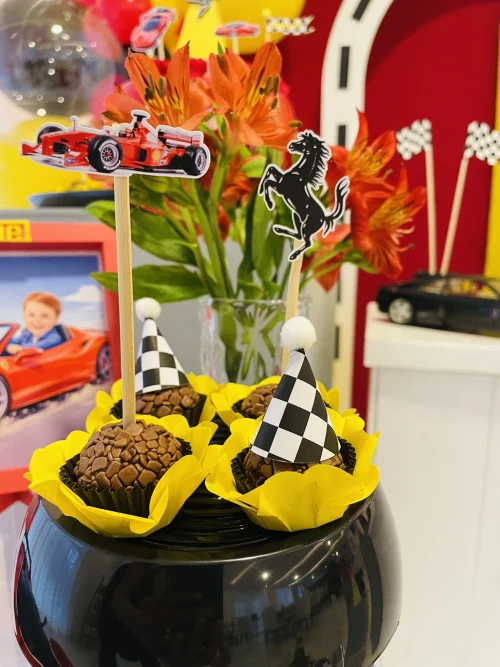 Decoração de festa Ferrari — Festaria