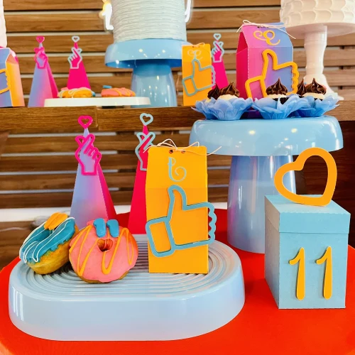 Decoração de festa Laranja, pink e Azul — Festaria