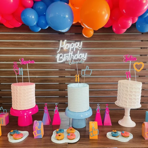 Decoração de festa Laranja, pink e Azul — Festaria