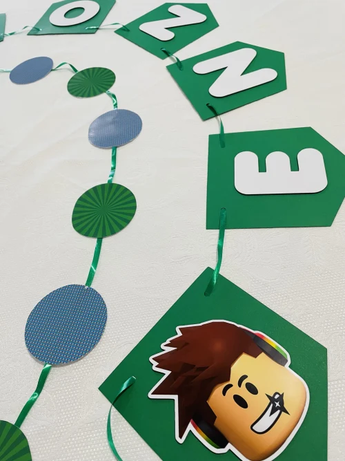 Decoração de festa Roblox — Festaria