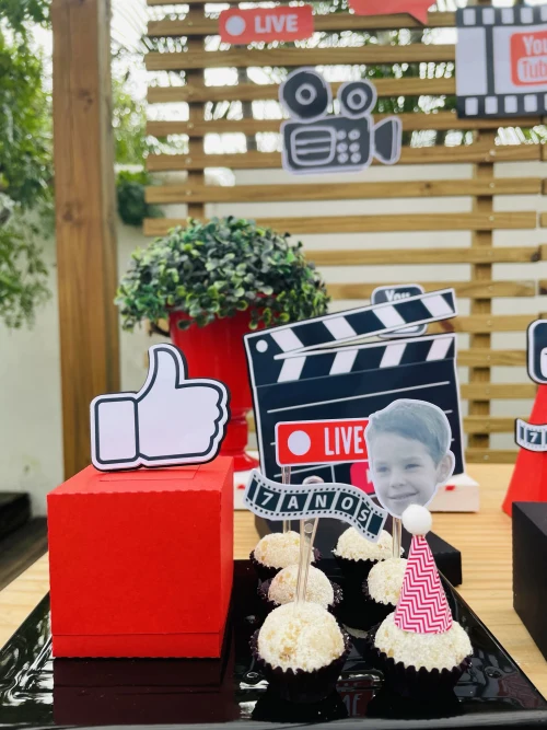 Decoração de festa Youtube — Festaria