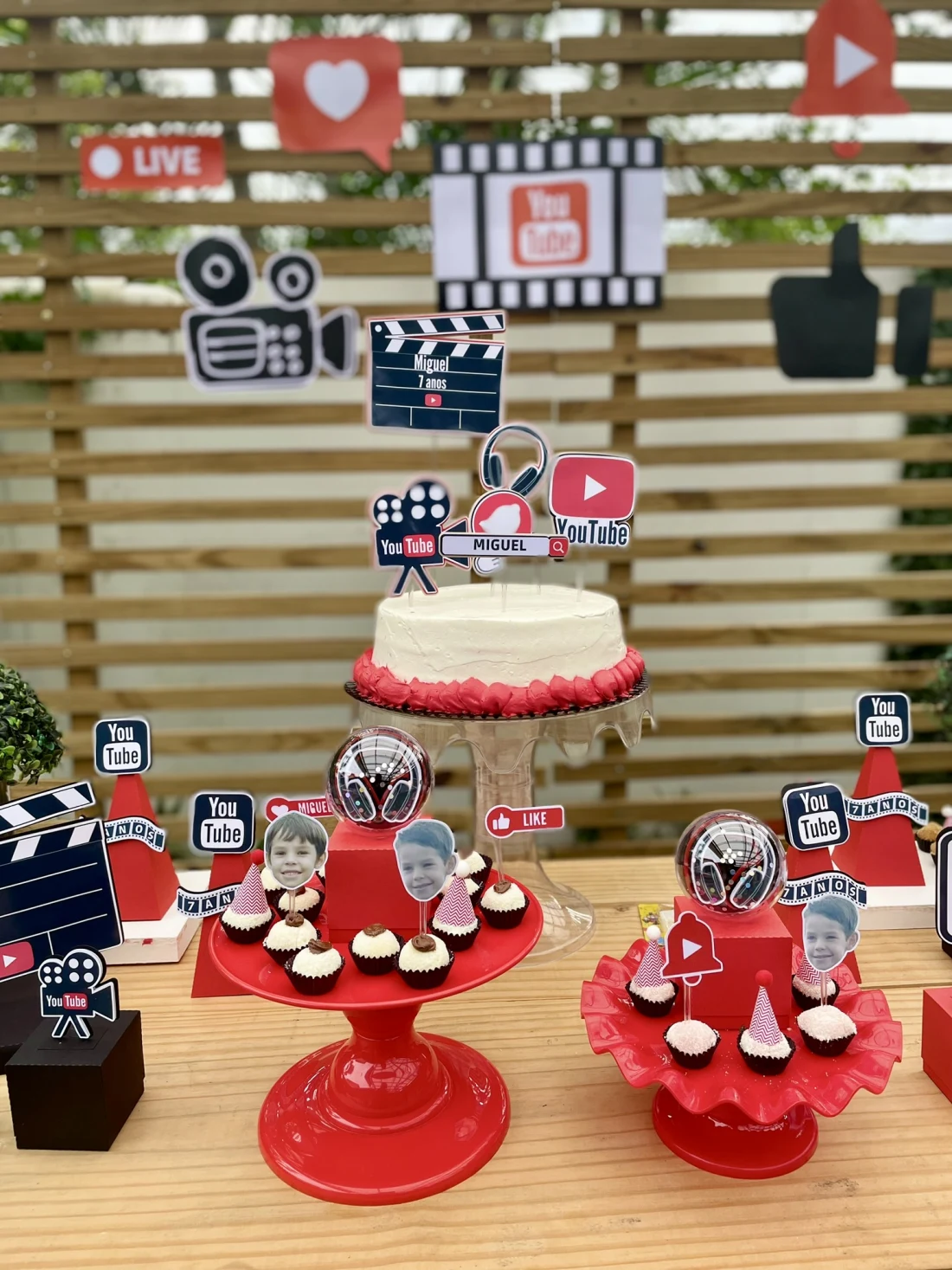 Decoração de festa Youtube — Festaria