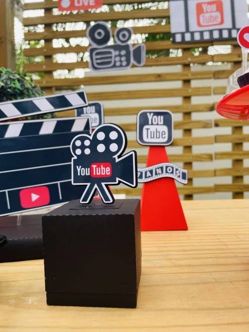 Decoração de festa Youtube — Festaria